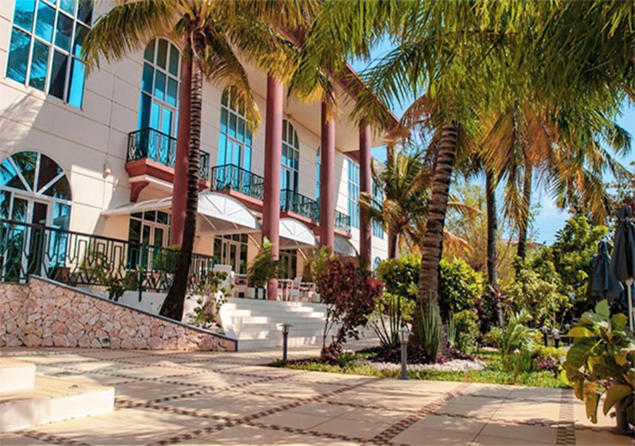 Le Grand Hotel Diego Antsiranana Eksteriør billede